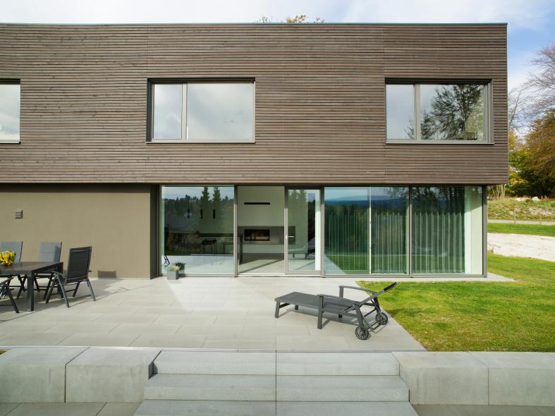 Holz-Aluminium-Fenster im Neubau